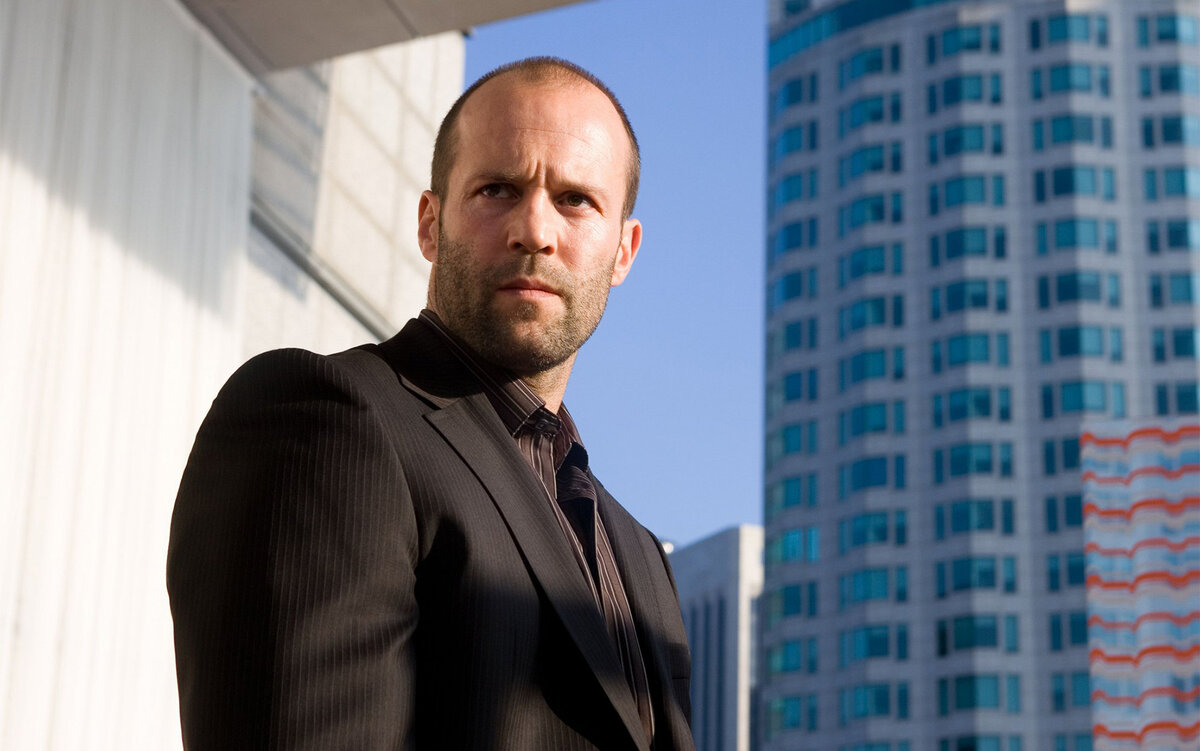 Кадр из фильма «Адреналин», реж. Марк Невелдайн, Брайан Тейлор, 2006