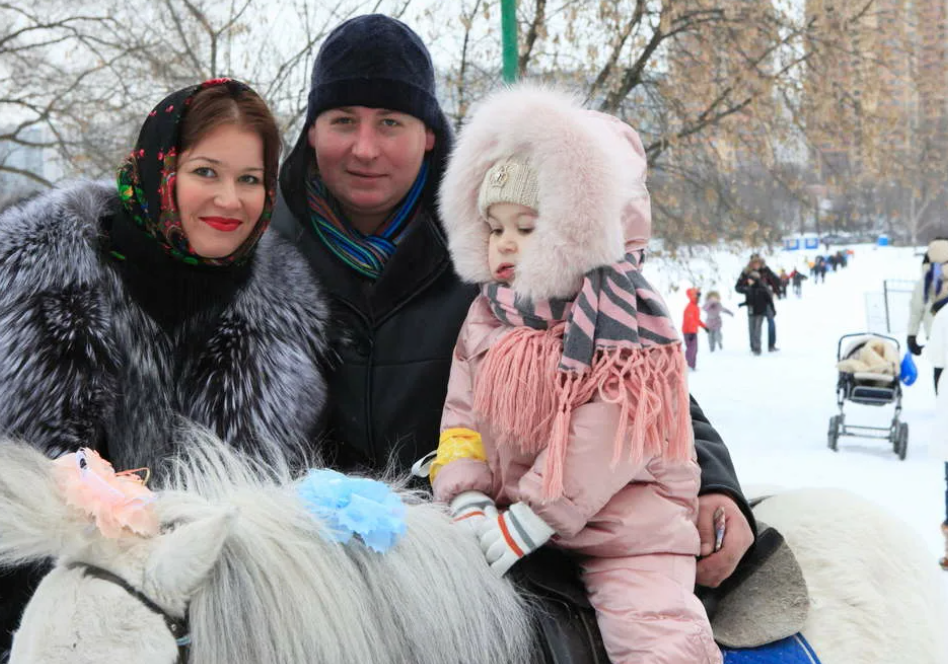 Станислав и Кристина в молодости с дочкой Устиньей