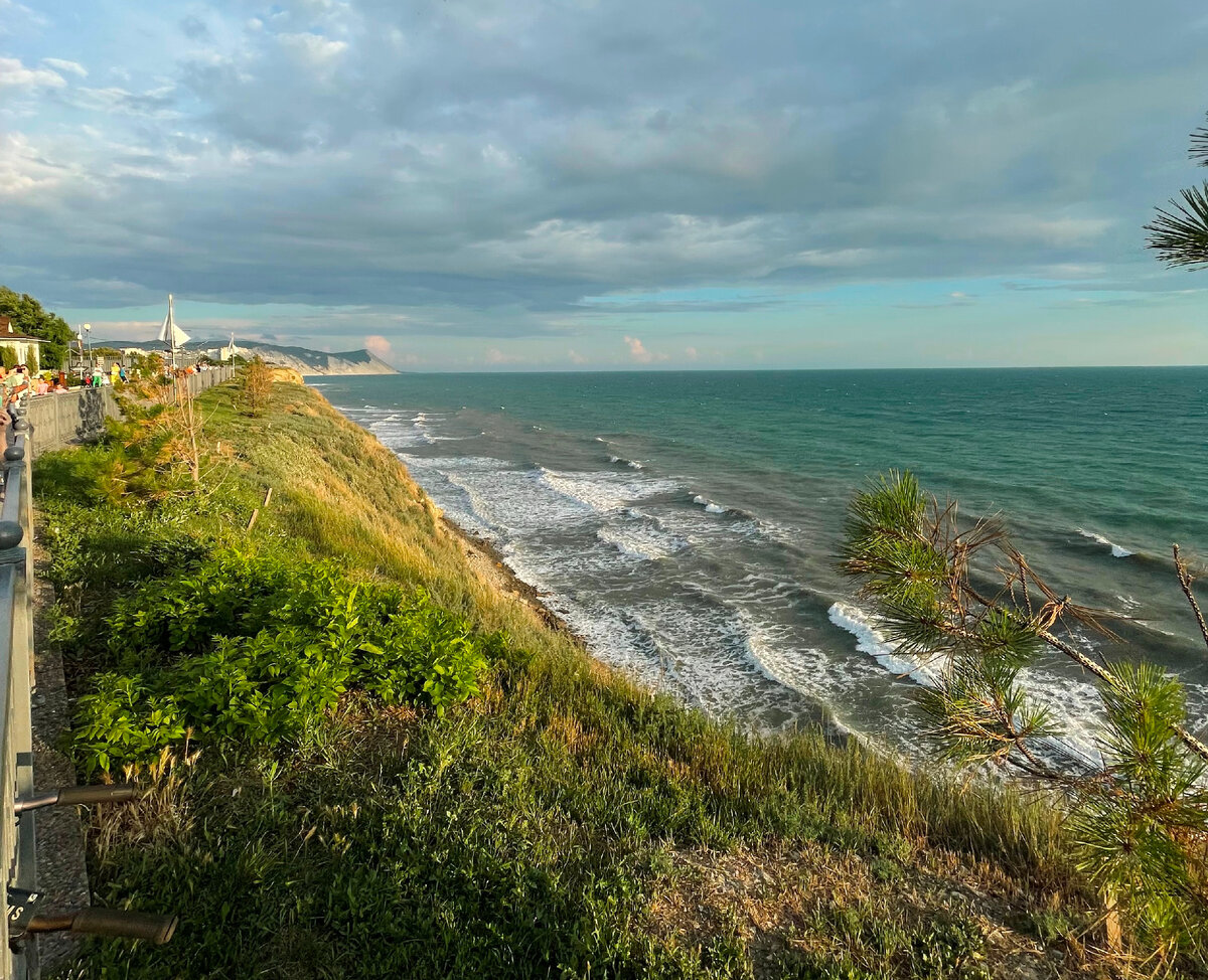 Набережная на Высоком берегу Анапа