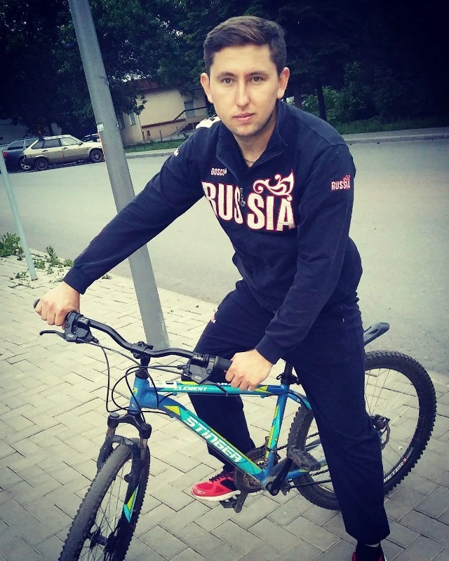 Это я. Ещё молодой 😀