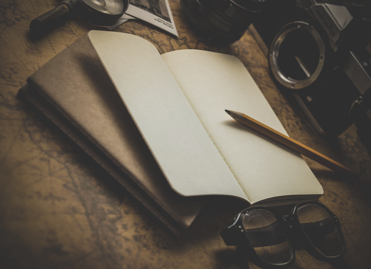 Writing books. Writing books. Человек пишет книгу. Написание книги фото. Writing.