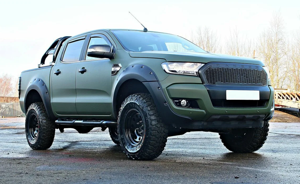 Уаз рейнджер 2021 2022. Ford Ranger Raptor зеленый. Форд рейнджер Раптор 2022. Форд рейнджер Раптор 2018. Ford Ranger военный.