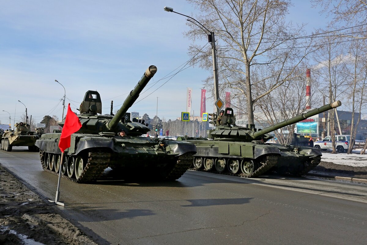 Танки на улицах Екатеринбурга. Фото: ЕТВ