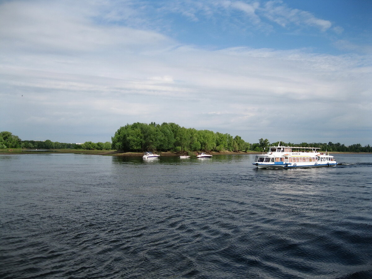 острова в саратове