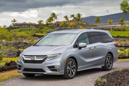 На 10-м  месте – Honda Odyssey.Чего ждать? Honda в списке самых ненадежных автомобилей? В это просто трудно поверить. Но согласно Consumer Reports, аппаратные средства кузова и внутренняя электроника оказались основными проблемными точками.