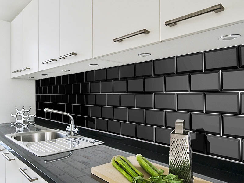 Настенная плитка BEVELLED BISELADO NEGRO BX из коллекции BEVELLED производства фабрики Fabresa с рисунком черный моноколор и формой «кабанчик».
