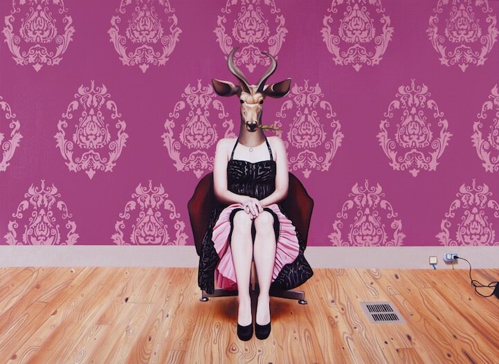 Мужика, которому изменяют, а он все стерпел или закрыл на это глаза, называют оленями. Кем называть тогда женщин с аналогичным поведением?