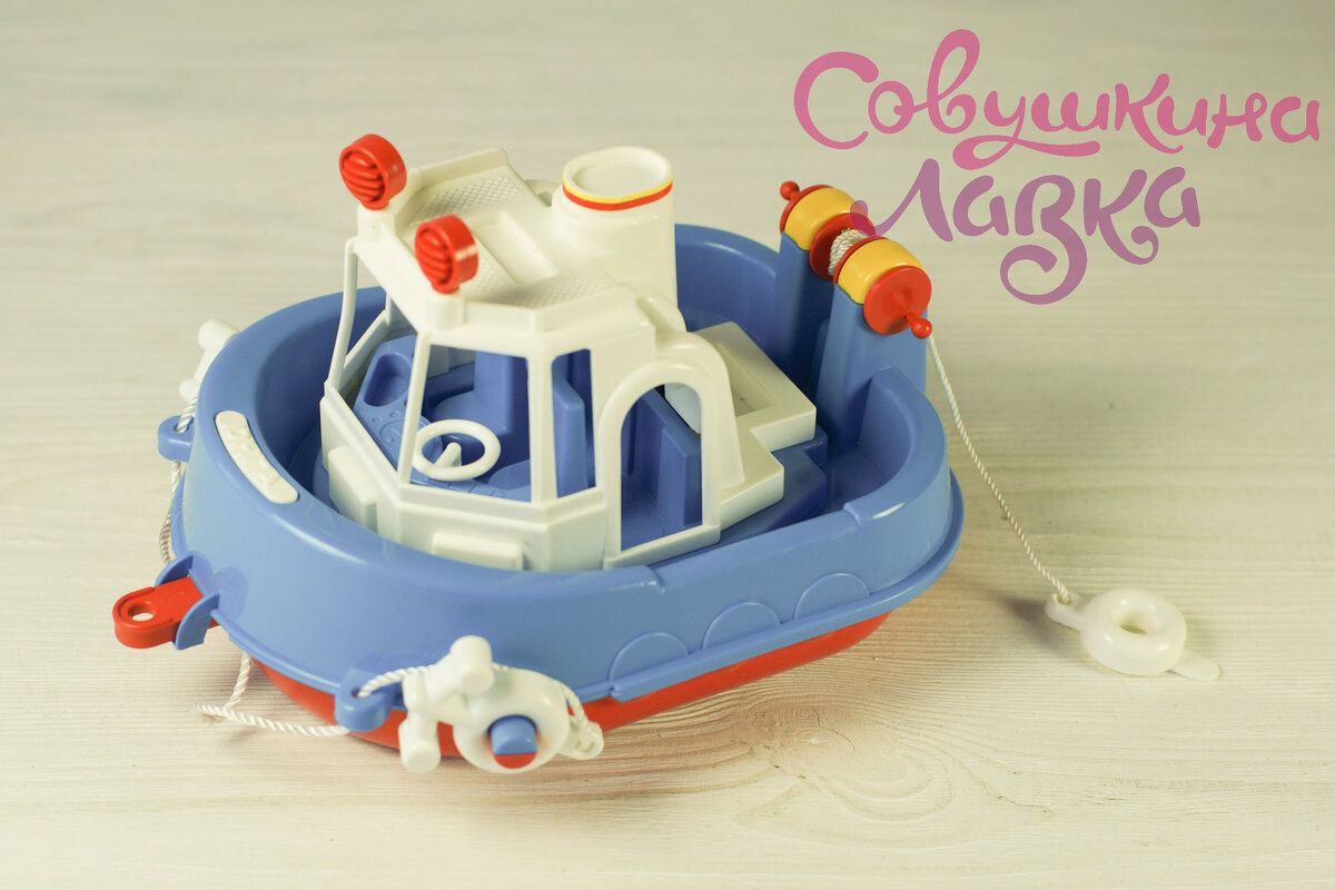 плавающий кораблик в машину. весенний ручеек кораблик. кораблик на реке. плавающий кораблик в машину. лодка на пульте управления.