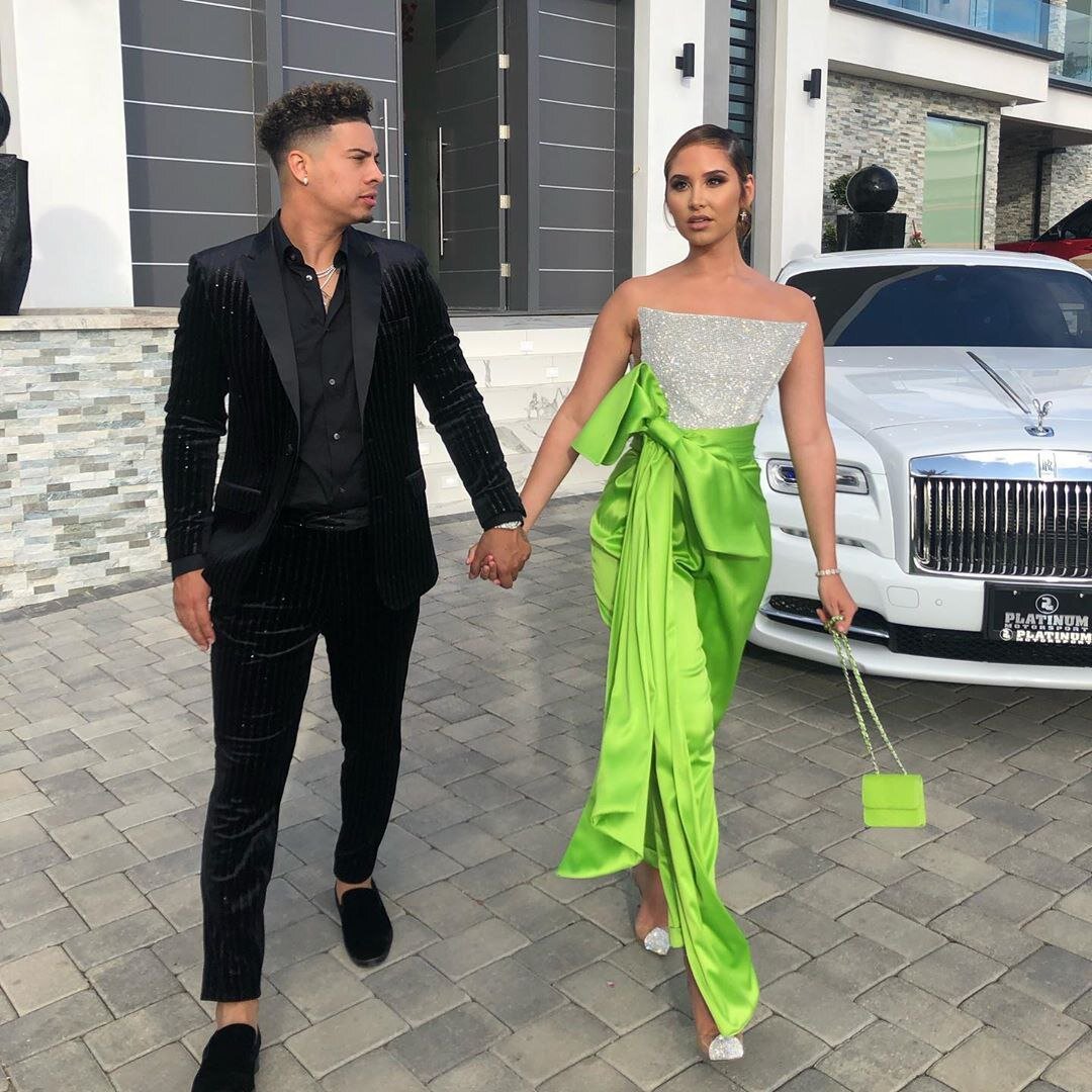 Фото: https://instagram.com/austinmcbroom?igshid=mpav05tphhqf