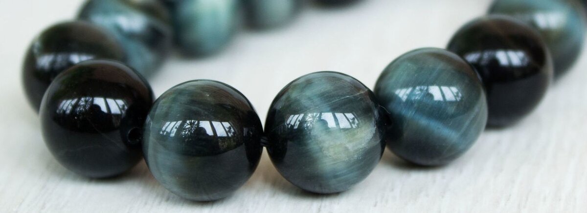 Натуральный соколиный глаз