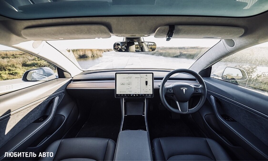 Автомобиль Tesla