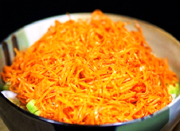 Вкусный салат с корейской морковкой - можно кушать каждый день 