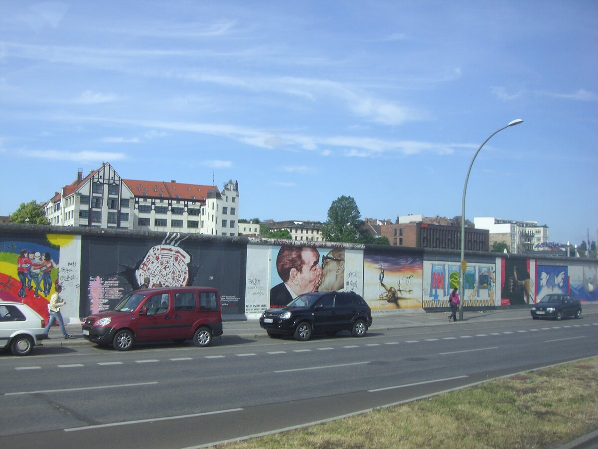 Берлинская стена