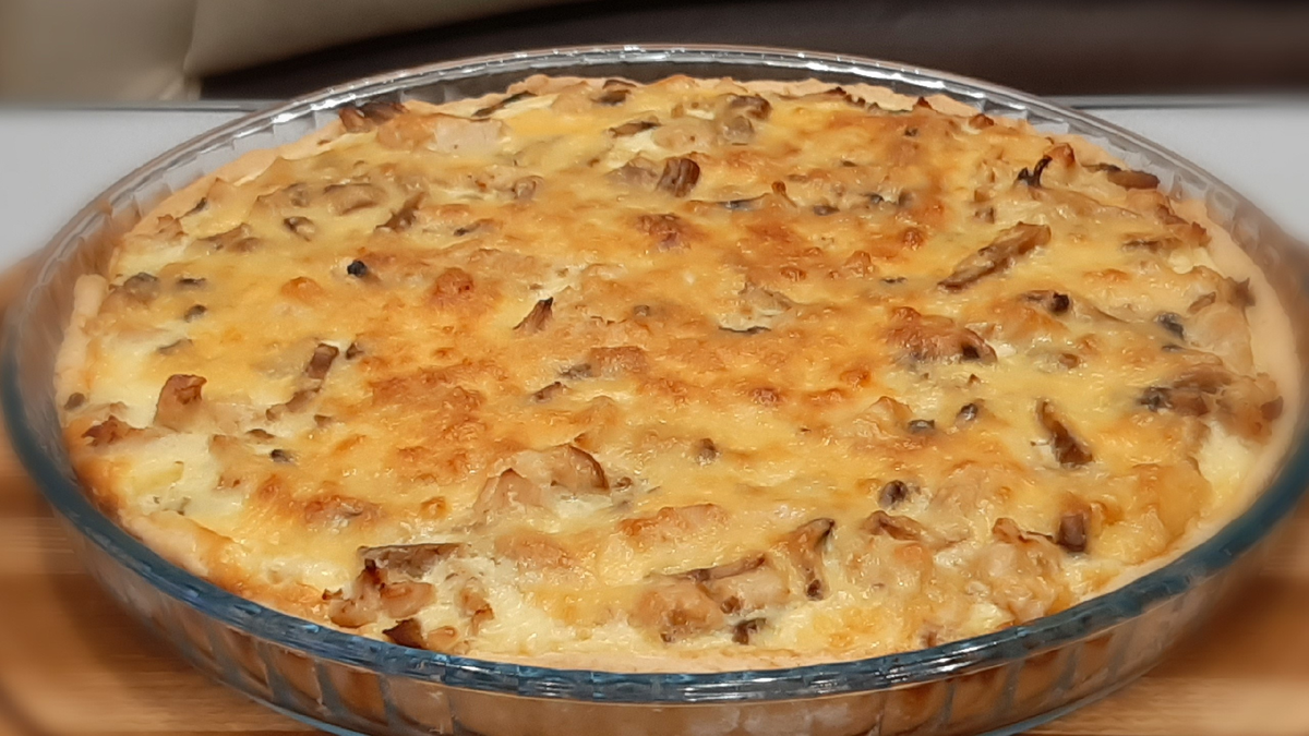 Готовить проще простого а результат просто изумительный и подавать можно как в горячем так и в холодном виде.......Даже мужчины смело могут приготовить такой сюрприз для любимых!!!!!!!!!!!!!