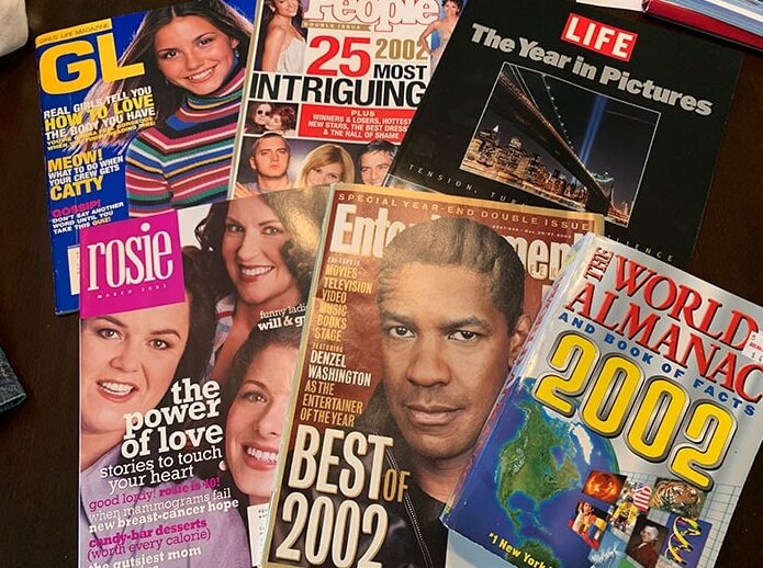 Журналы 2002 года из сундука Грейси. Фото из сайта TUT.BY