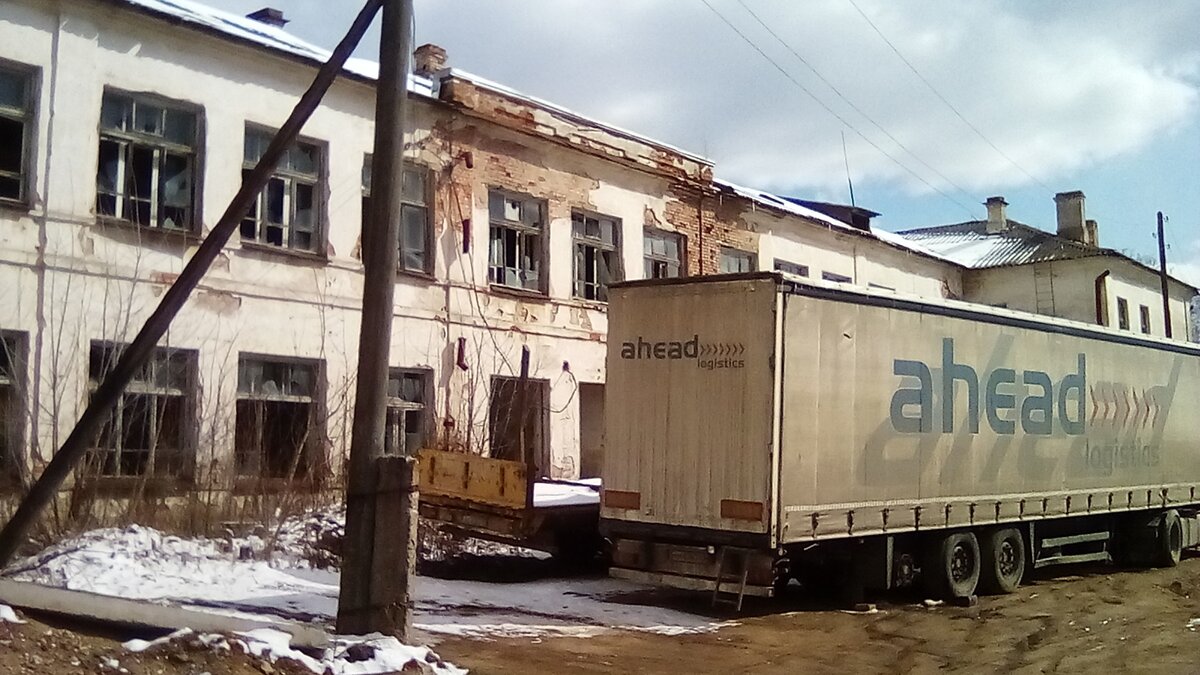 Бывшая школа 1 г.Кувшиново