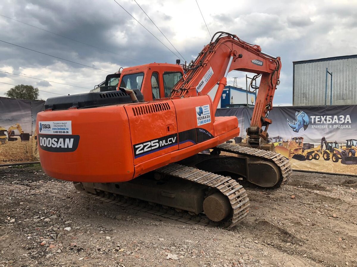гусеничный экскаватор doosan 225 nlcv с наработкой в компании Техбаза 