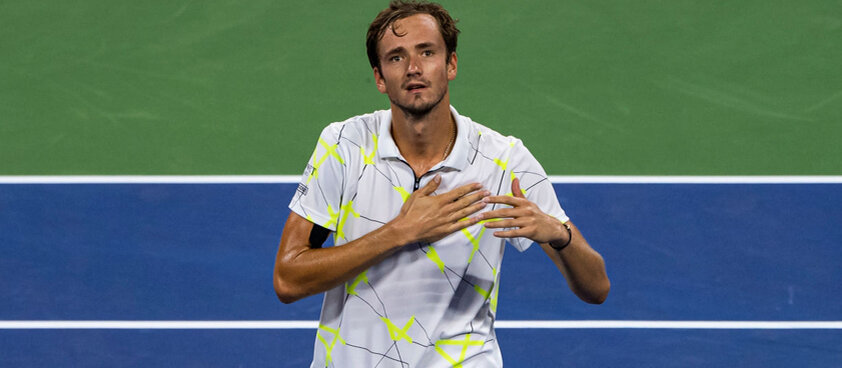 Продолжаем  рейтинг теннисистов, для которых перерыв в теннисе, связанный с  эпидемией COVID-19, может пойти на пользу. 