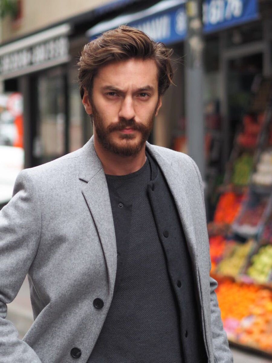 Джан кероглу. Сарп джан кёроглу турецкий актёр. Джан кероглу. Сарп кан короглу. Сарп джан кёроглу фото.