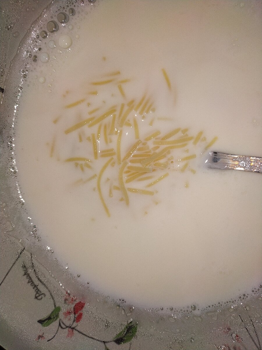 Молочный суп с рожками
