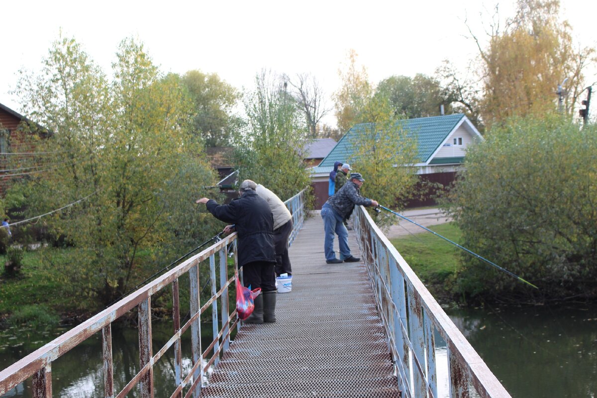 обсуждение всех серьезных вопросов, происходит между знатоками в местах силы