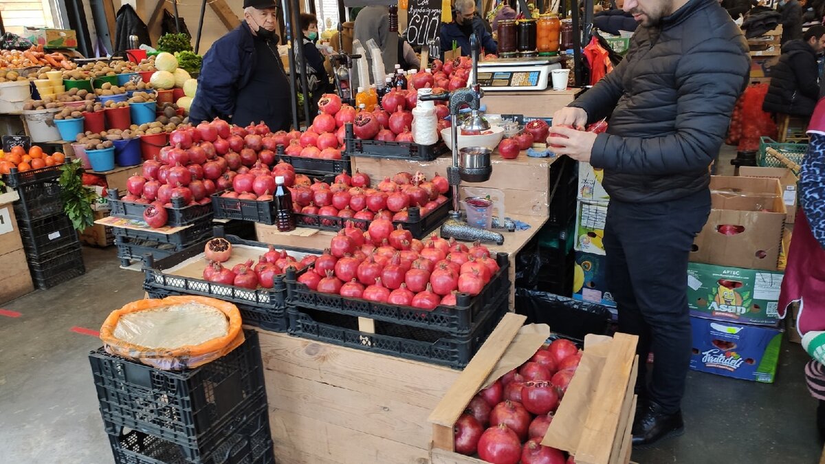 Верхний рынок Пятигорск. Пятигорск базар. Рынок Пятигорска продуктовый.