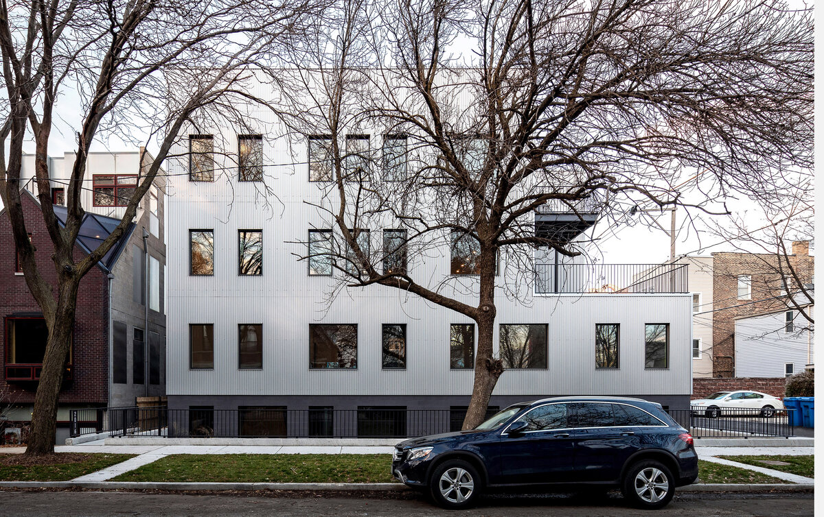 Vladimir Radutny Architects. Apartment block