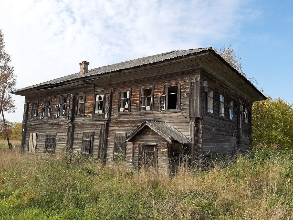 Главный фасад