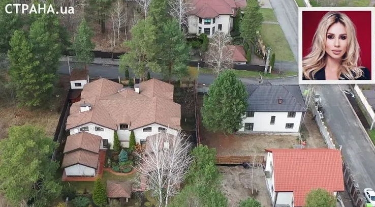 Лобода, когда приезжает в Украину, живет в селе Гореничи, фото: Владислав Бовтрук, "Страна"/instagram.com