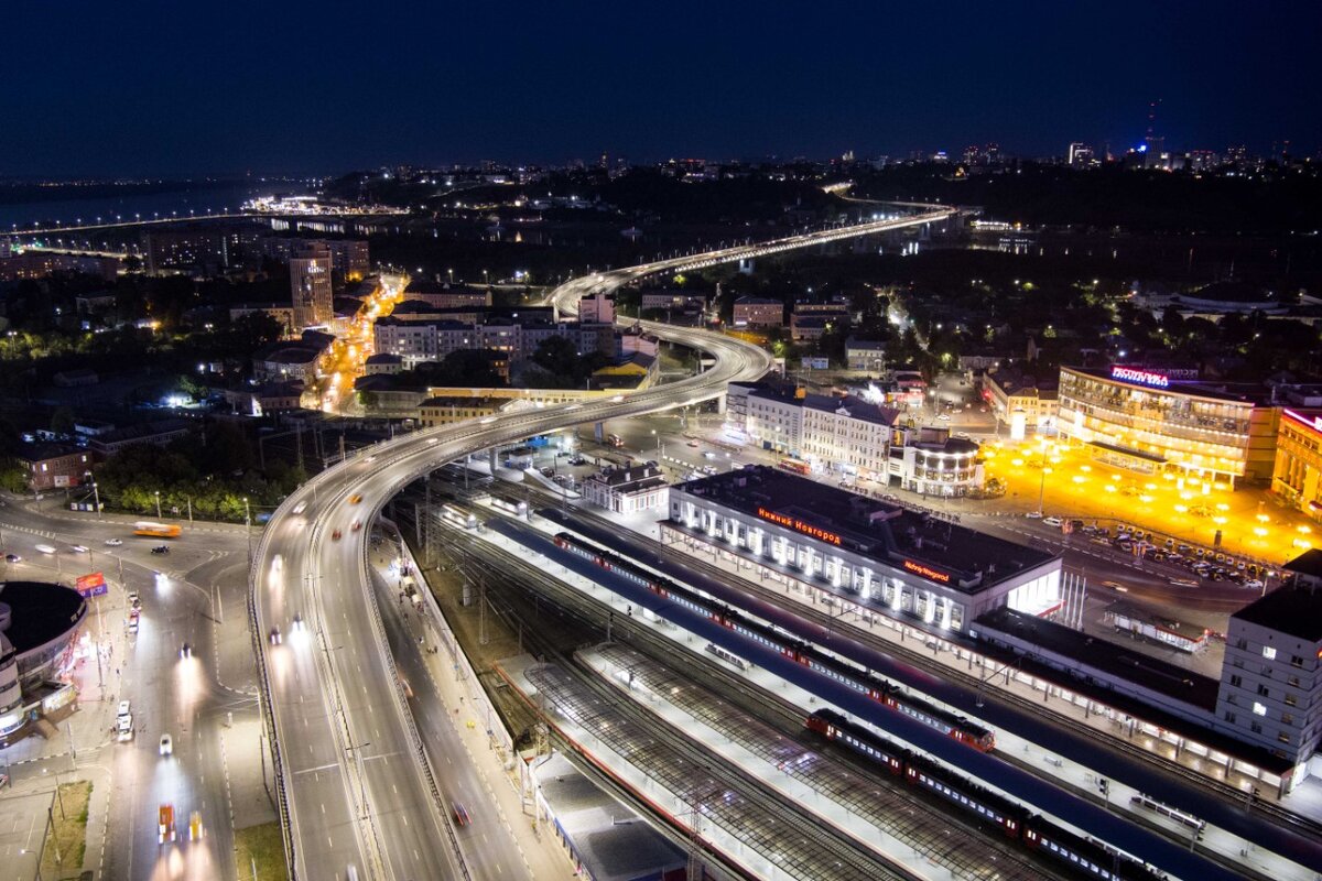 Фото: Татьяна Кузнецова, Московское шоссе в Нижнем Новгороде в новом свете. 