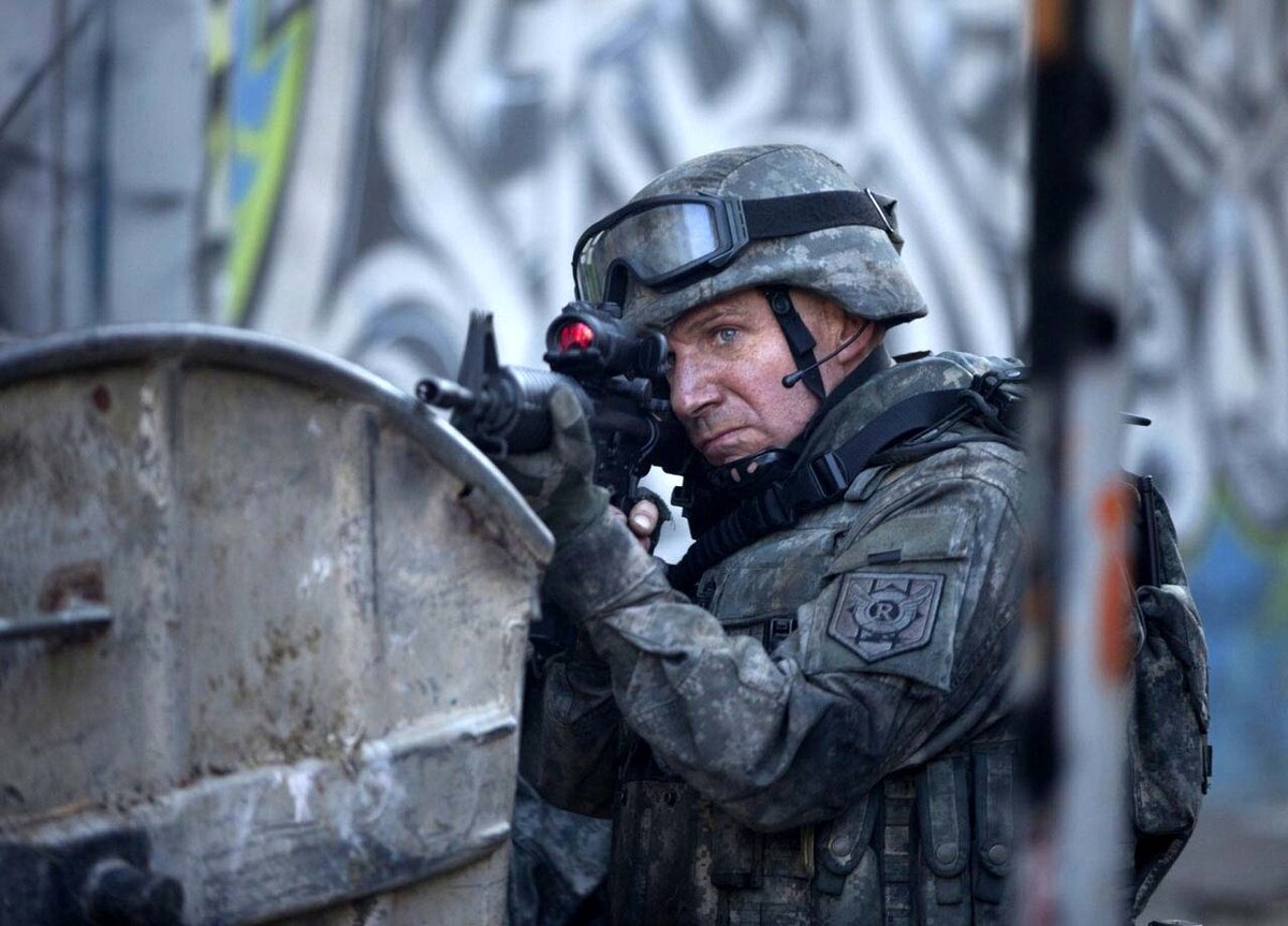 Ральф Файнс в фильме «Кориолан»