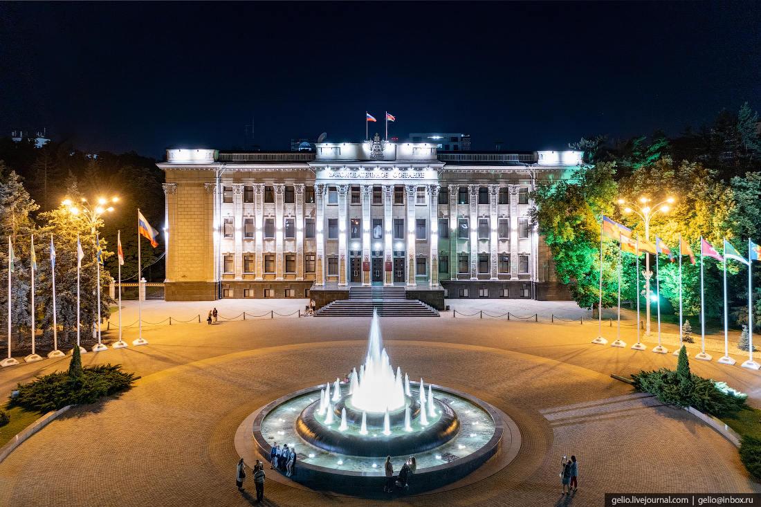 Краснодар 1 г краснодарский. Красивые здания Краснодара. Красивые здания Краснодара фото. Краснодар i здание. Красивые здания и места Краснодара фото.
