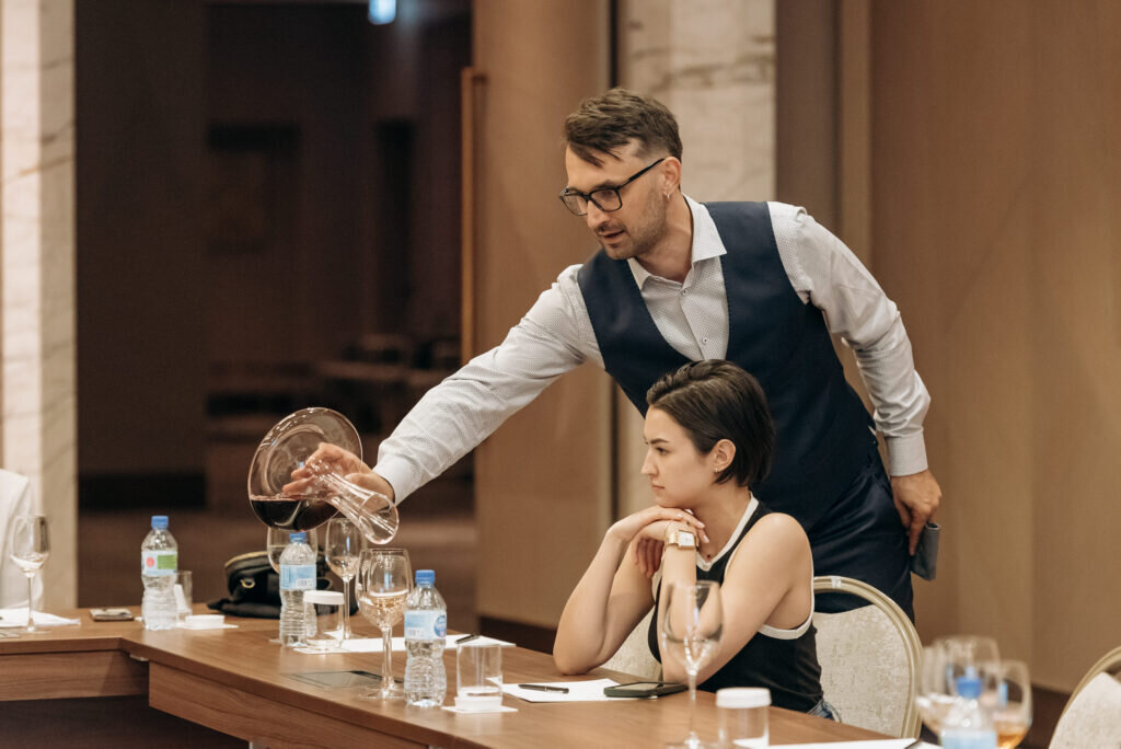 Маленькая путаница с декантером | Сомелье Кирилл Бурлуцкий | Дзен