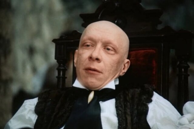    Евгений Платохин. Кадр из фильма «Узник замка Иф» (1988)