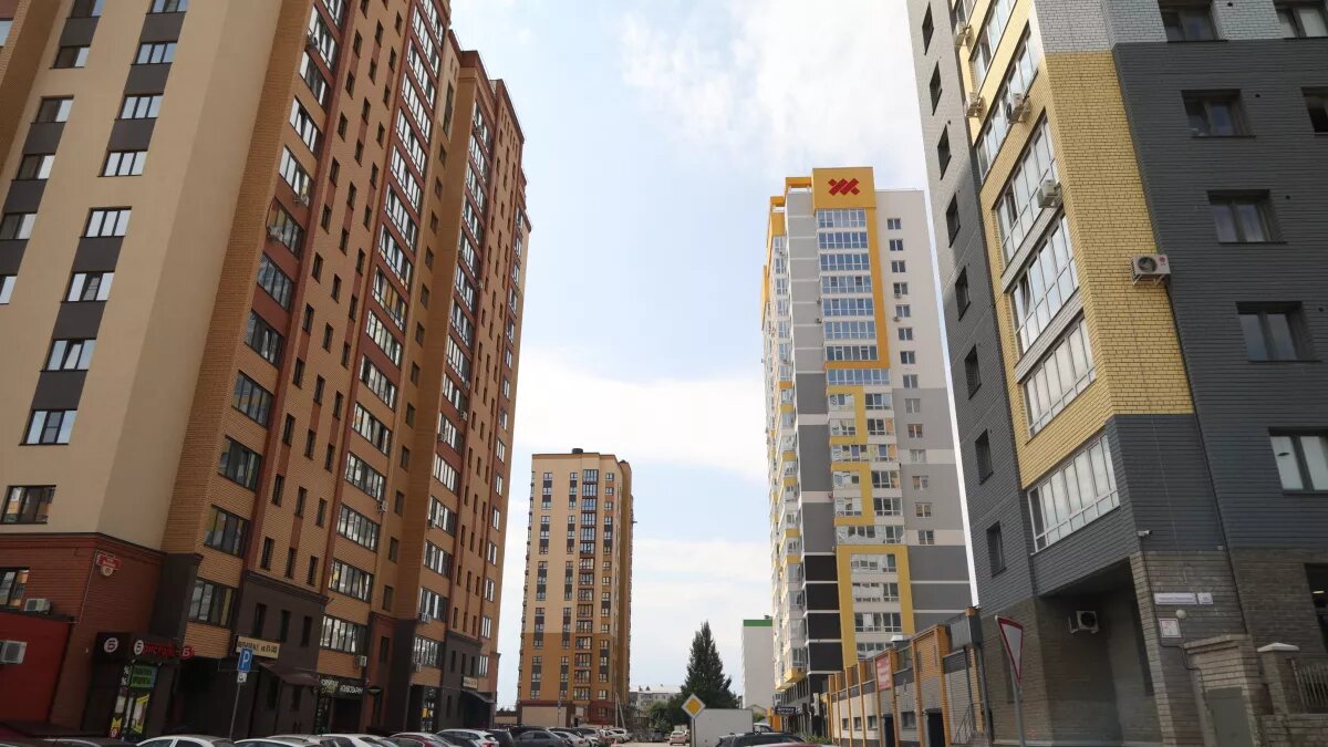 Новые жилые комплексы в центре Барнаула. Фото: Олег Укладов