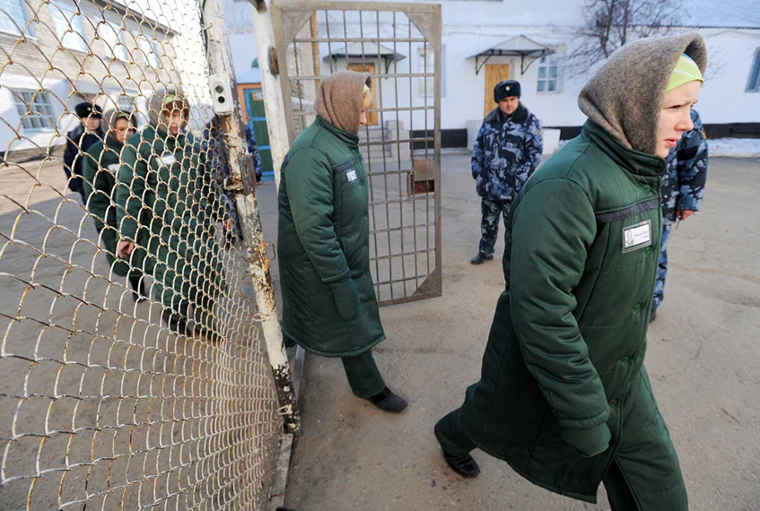 Отбывает наказание в местах. Зеки ИК 11 Мордовия. Женская колония Кострома. Женская колония строгого режима в Мордовии. Женская колония в Усть Абакане