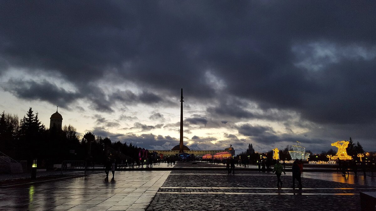 Покажи мне москву. Вид с Воробьевых гор на Москву