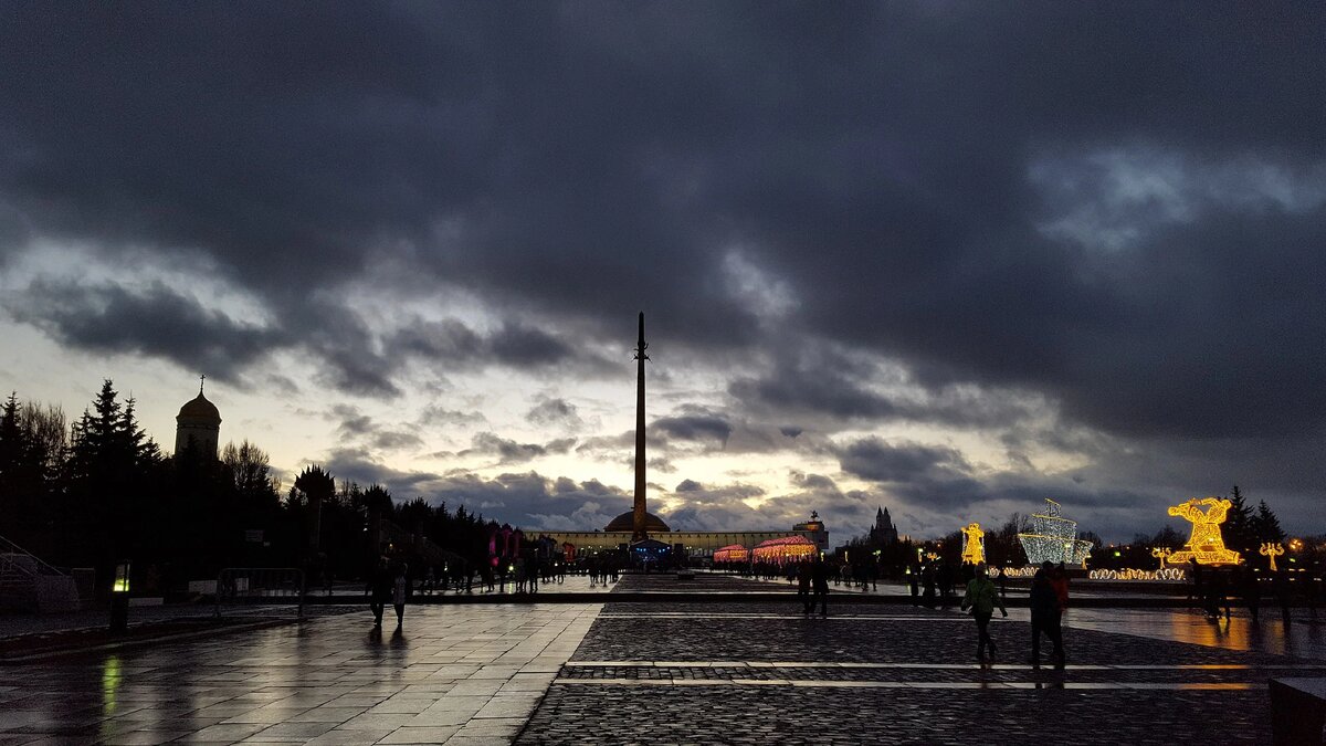 Покажи мне москву. Вид с Воробьевых гор на Москву.