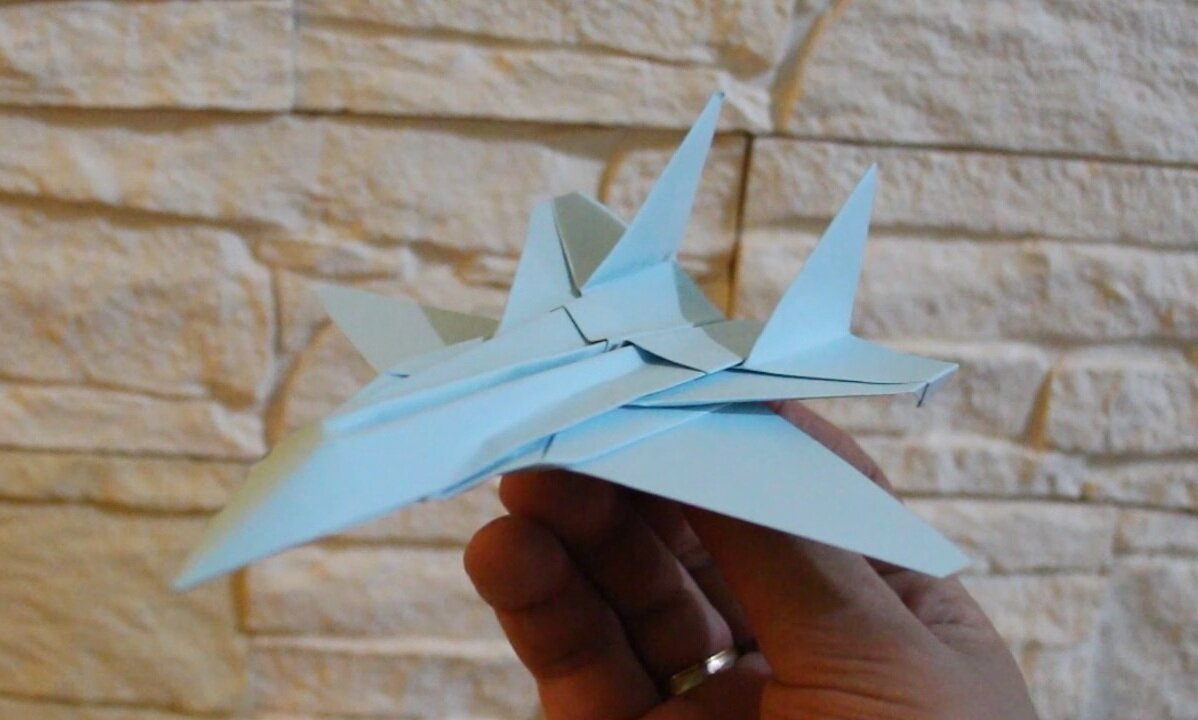 Как сделать оригами самолёт-истребитель из бумаги