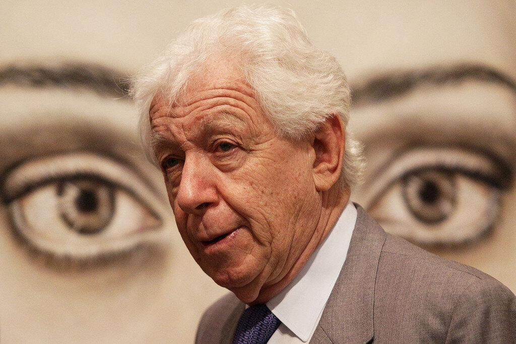 Sir Frank P. Lowy. Президент Федерации футбола Австралии в 2003-2015 годах. 