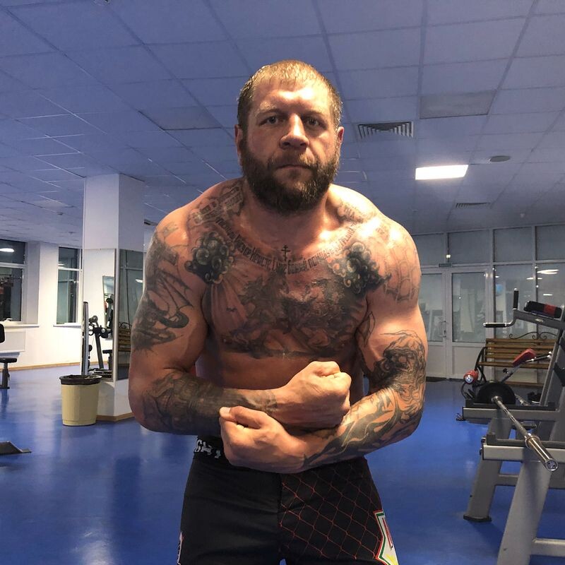 Александр Емельяненко