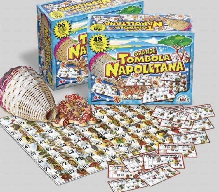 Почему название Tombolla? Название приходит из диалекта “tomburrare”, что значит смешивать “mischiare” на итальянском.