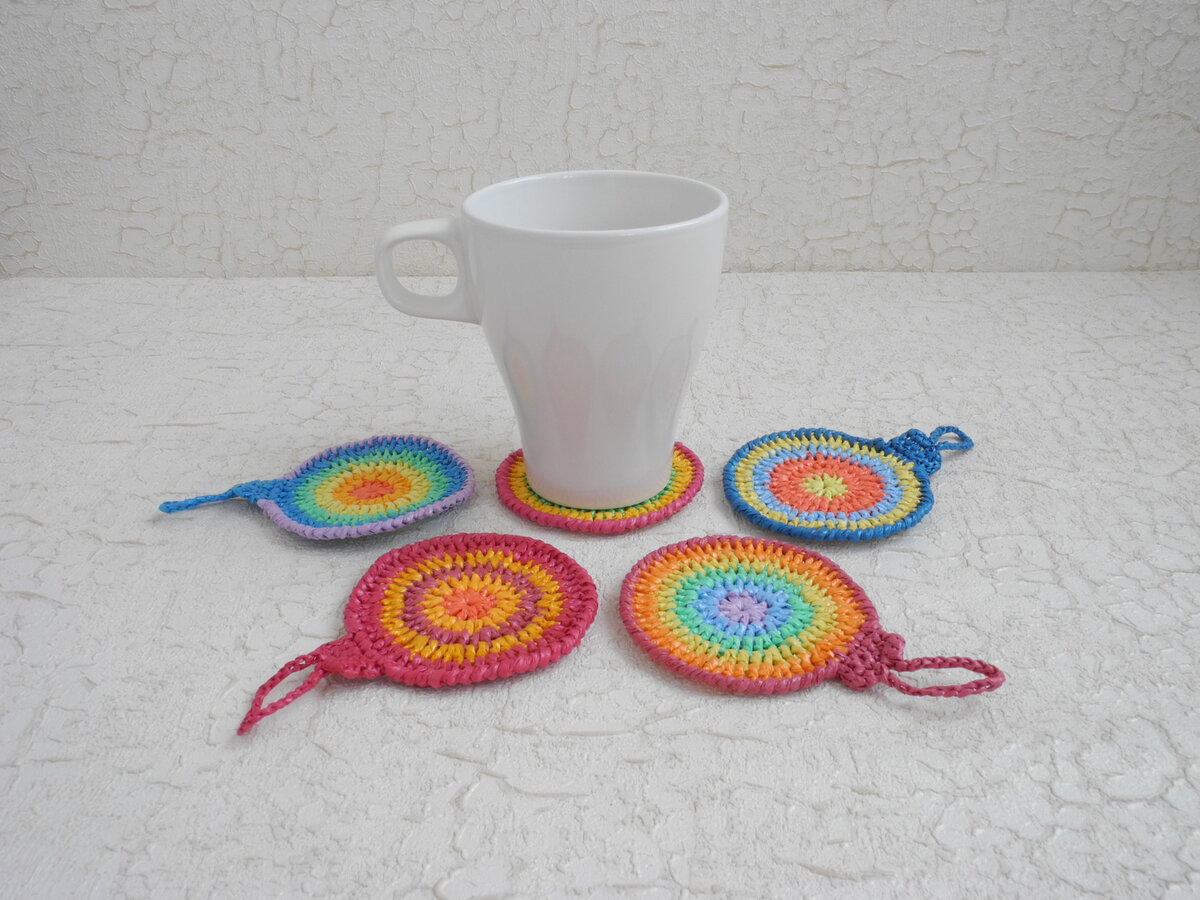 Подставки под чашки из полиэтиленовых пакетов