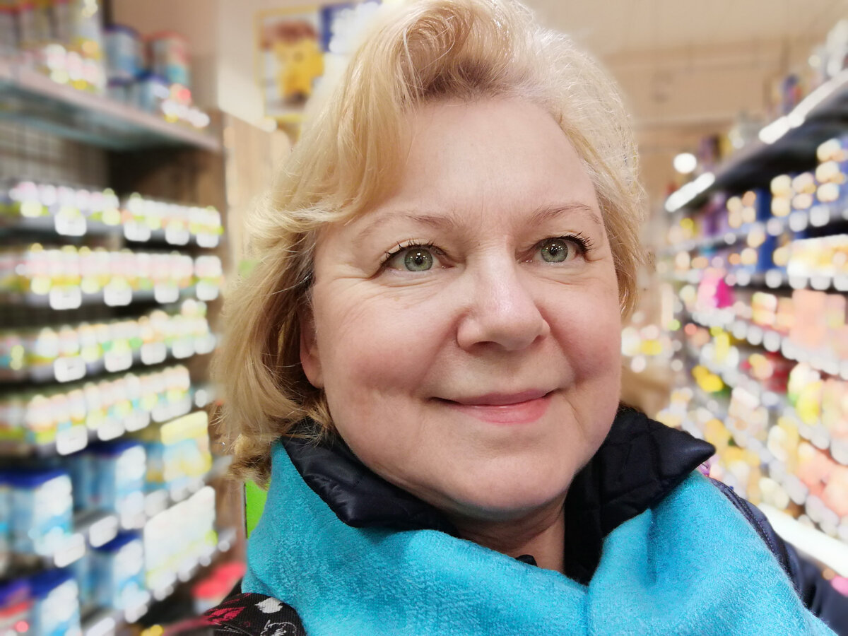 уже заполненные полки супермаркета