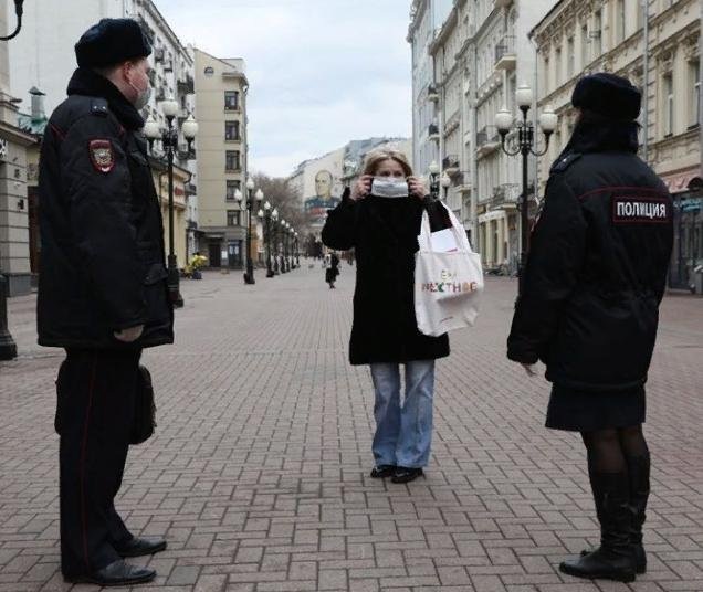Полицейские в Москве. Фото: https://www.thegreatcoursesdaily.com