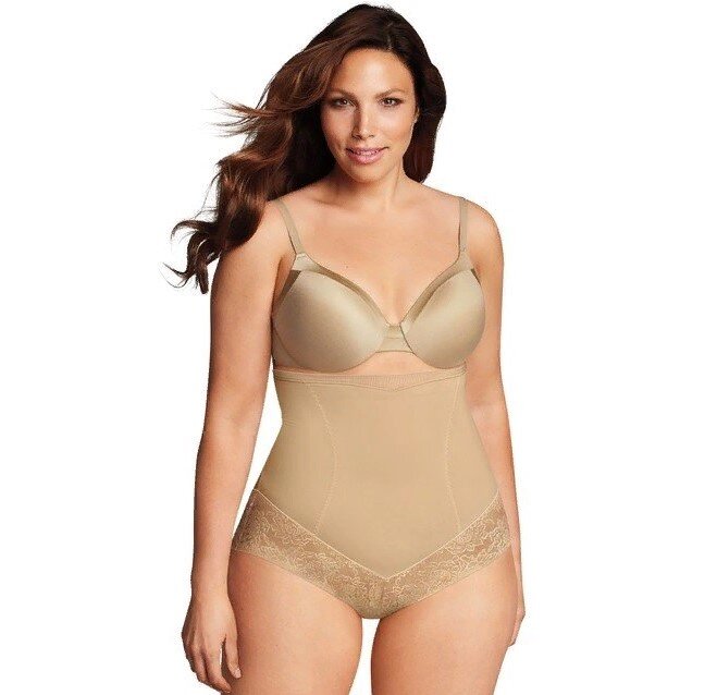 Утягивающее белье тоже оставьте для  вечерних платьев
