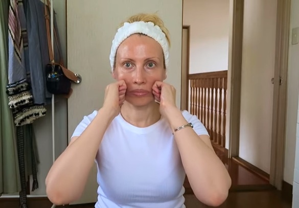 Красивое и молодое лицо после одной процедуры.