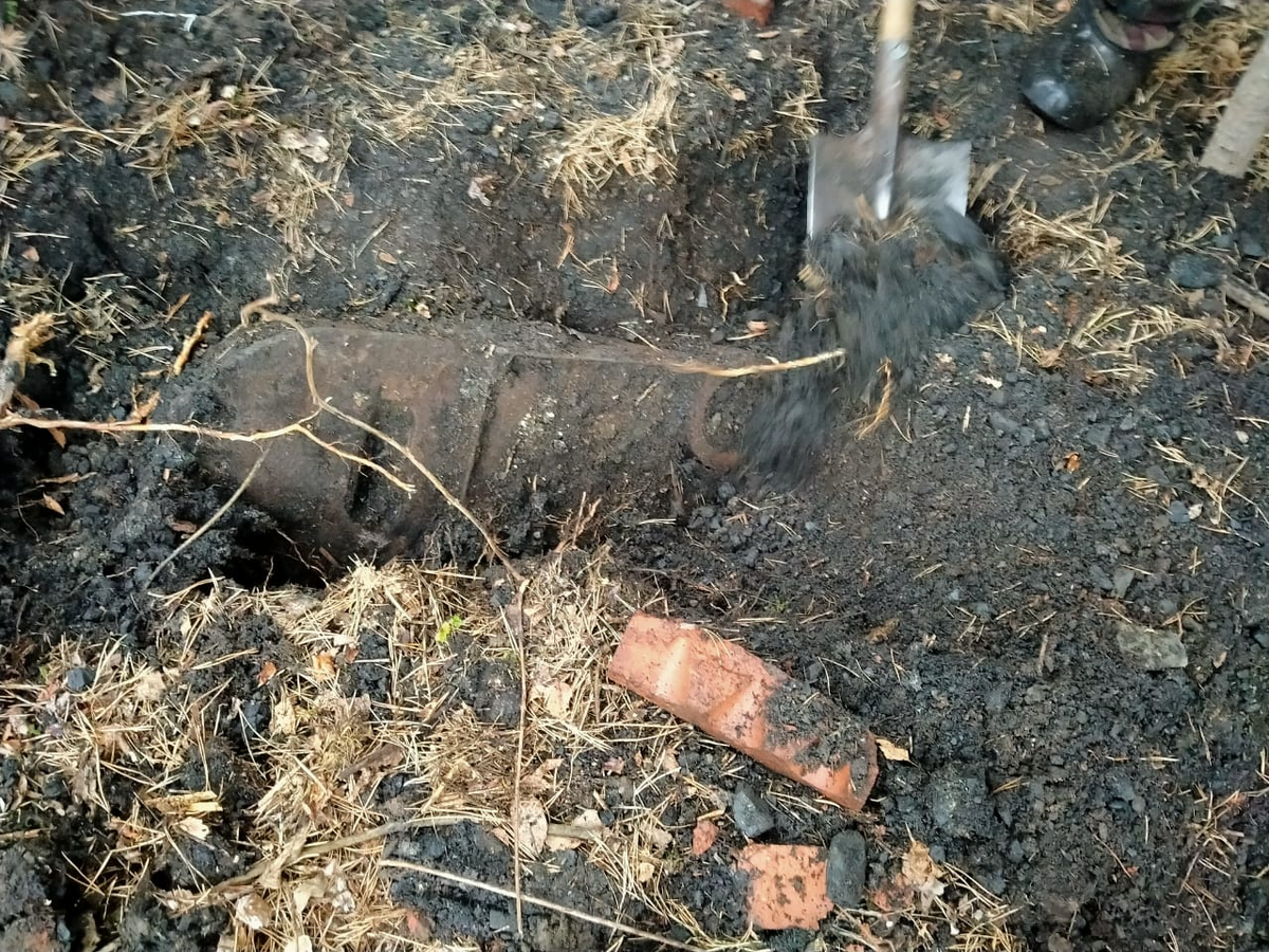 Боковая сторона котла.