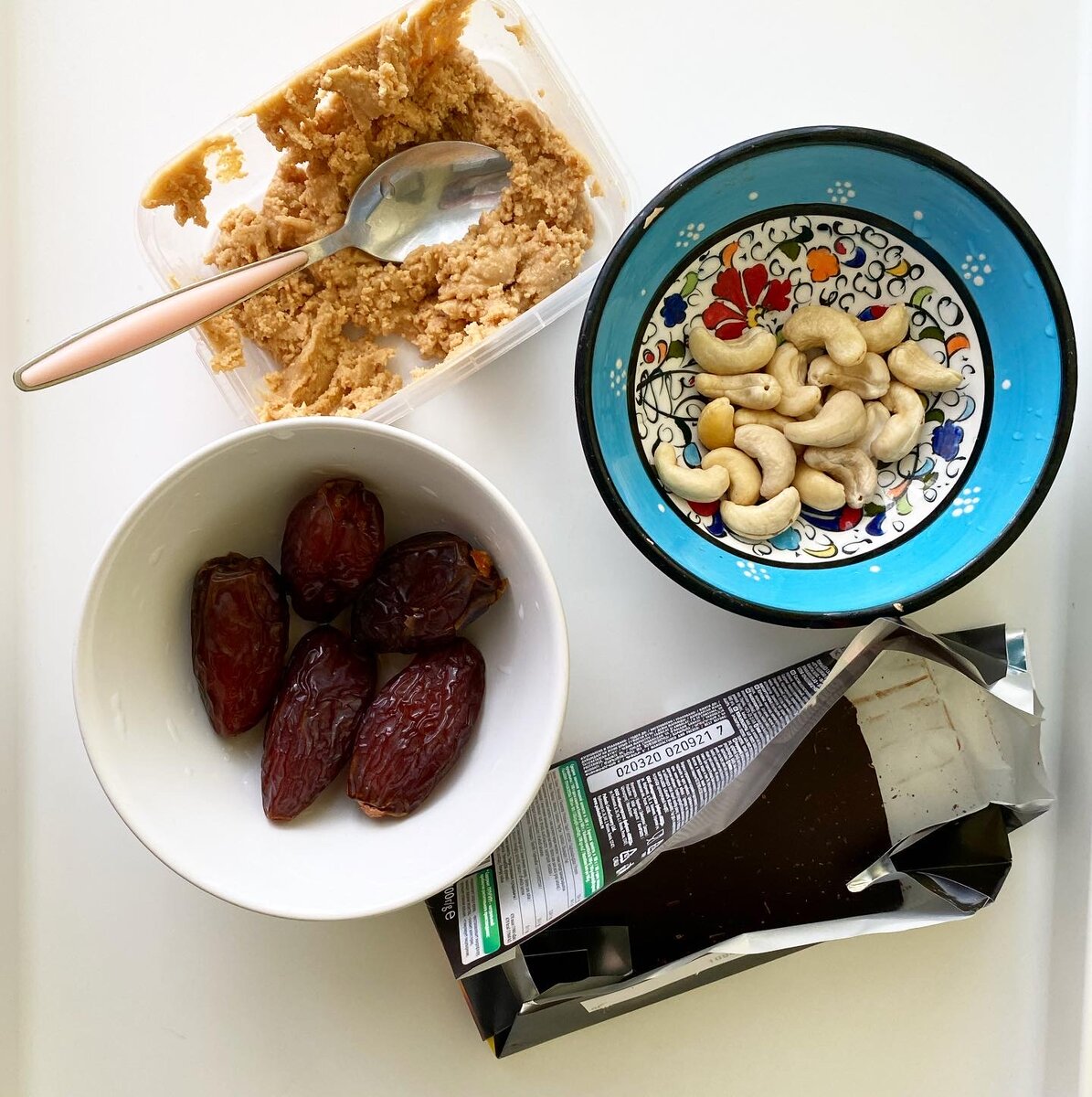 Арахисовую пасту легко сделать самой 