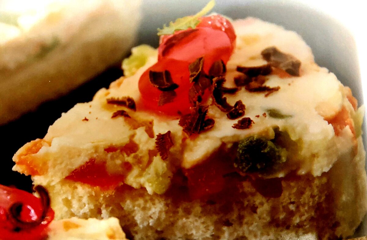 Тартинки с творогом и цукатами